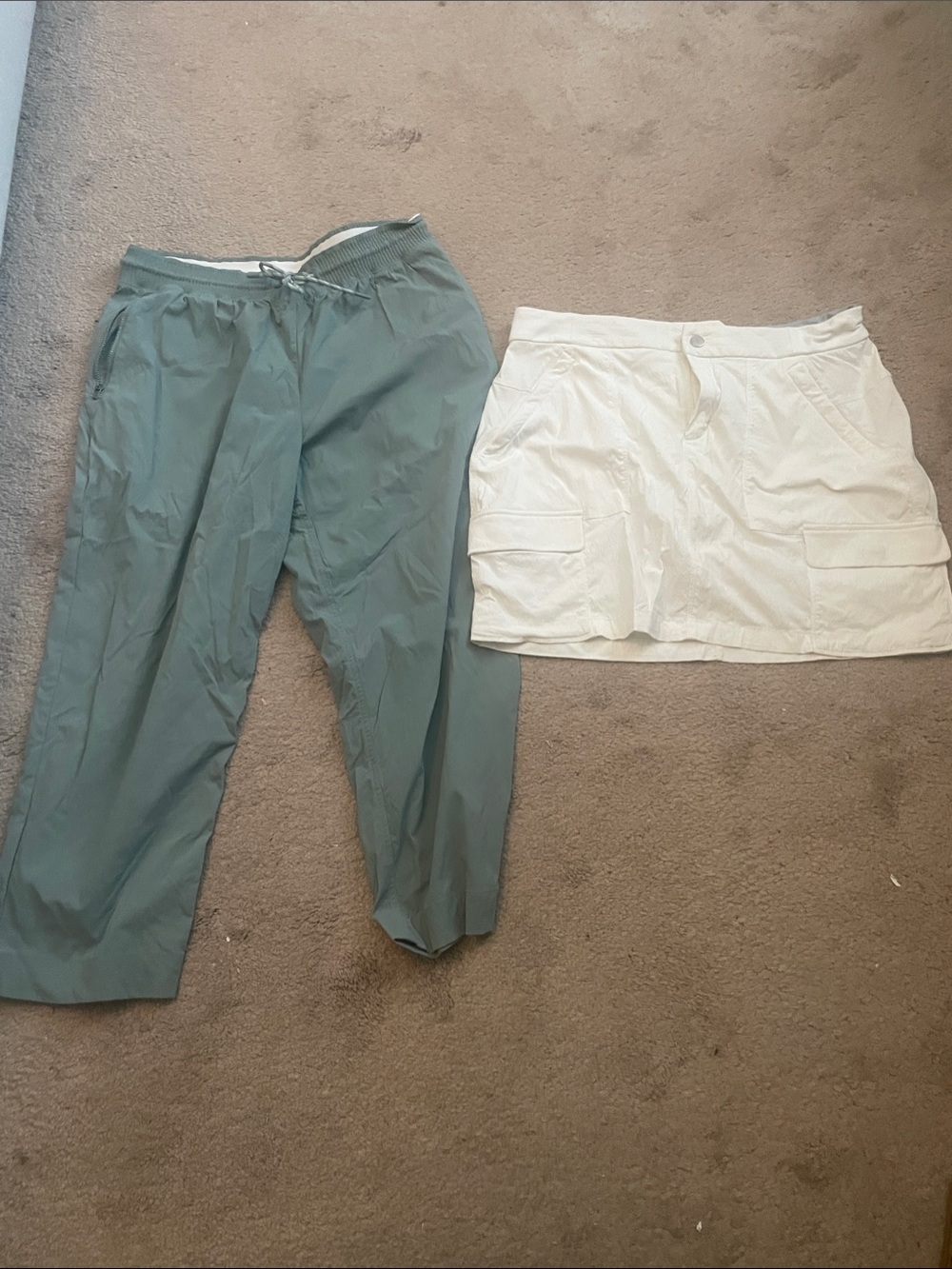 Athleta Trekkie Skort Crop Pant